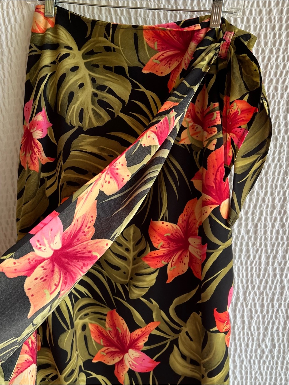 Intriguing Threads Long Floral Tropical Multicolor Wrap Midi Skirt Side Tie 10